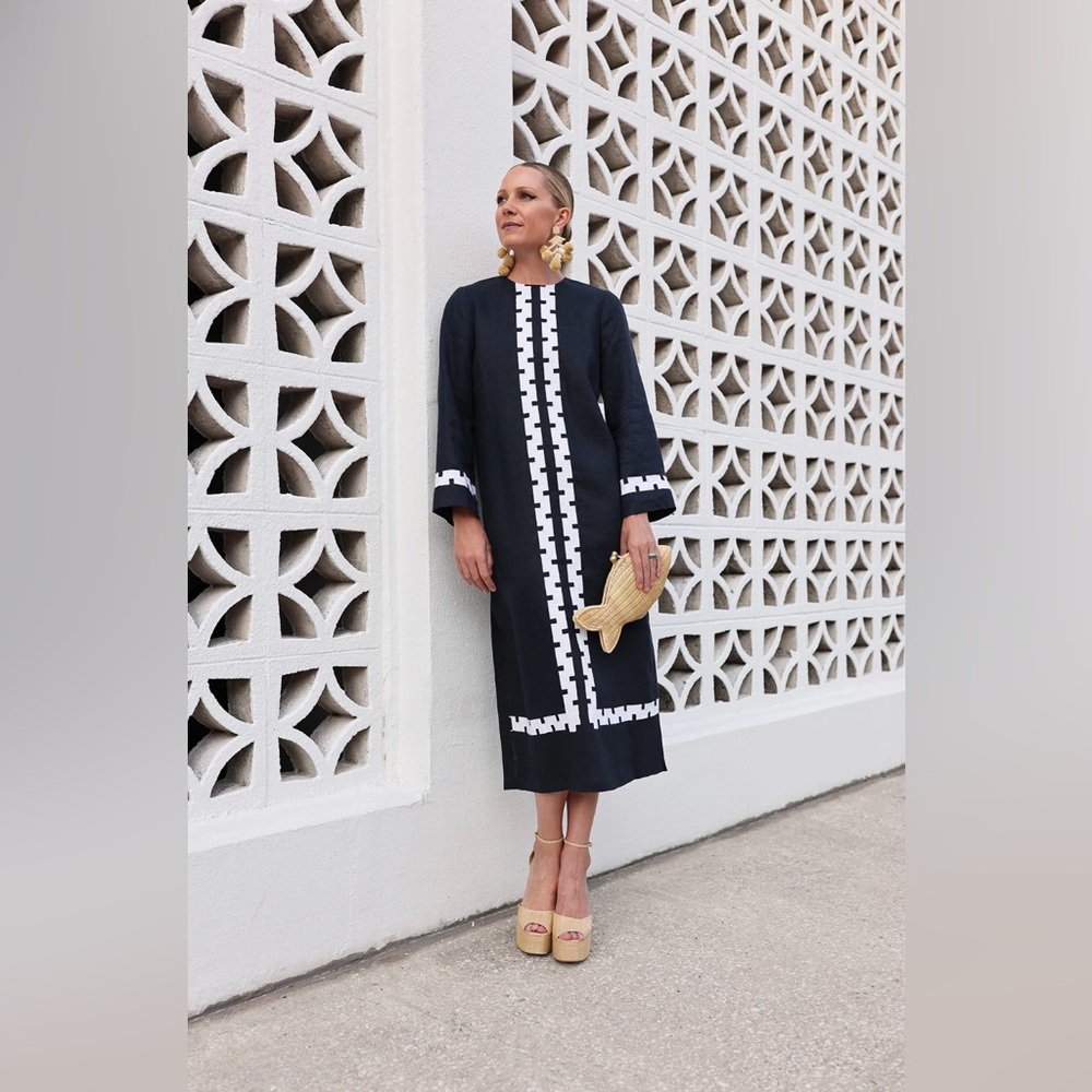 NWT Tuckernuck X Atlantic-Pacific Embroidered Hartman Dress in Navy & White